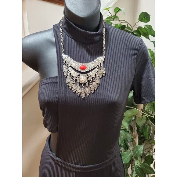 Black Solid Women's Polyester Casual Top & Skirt 2 Piece Romper Set Size Medium - Picture 9 of 9